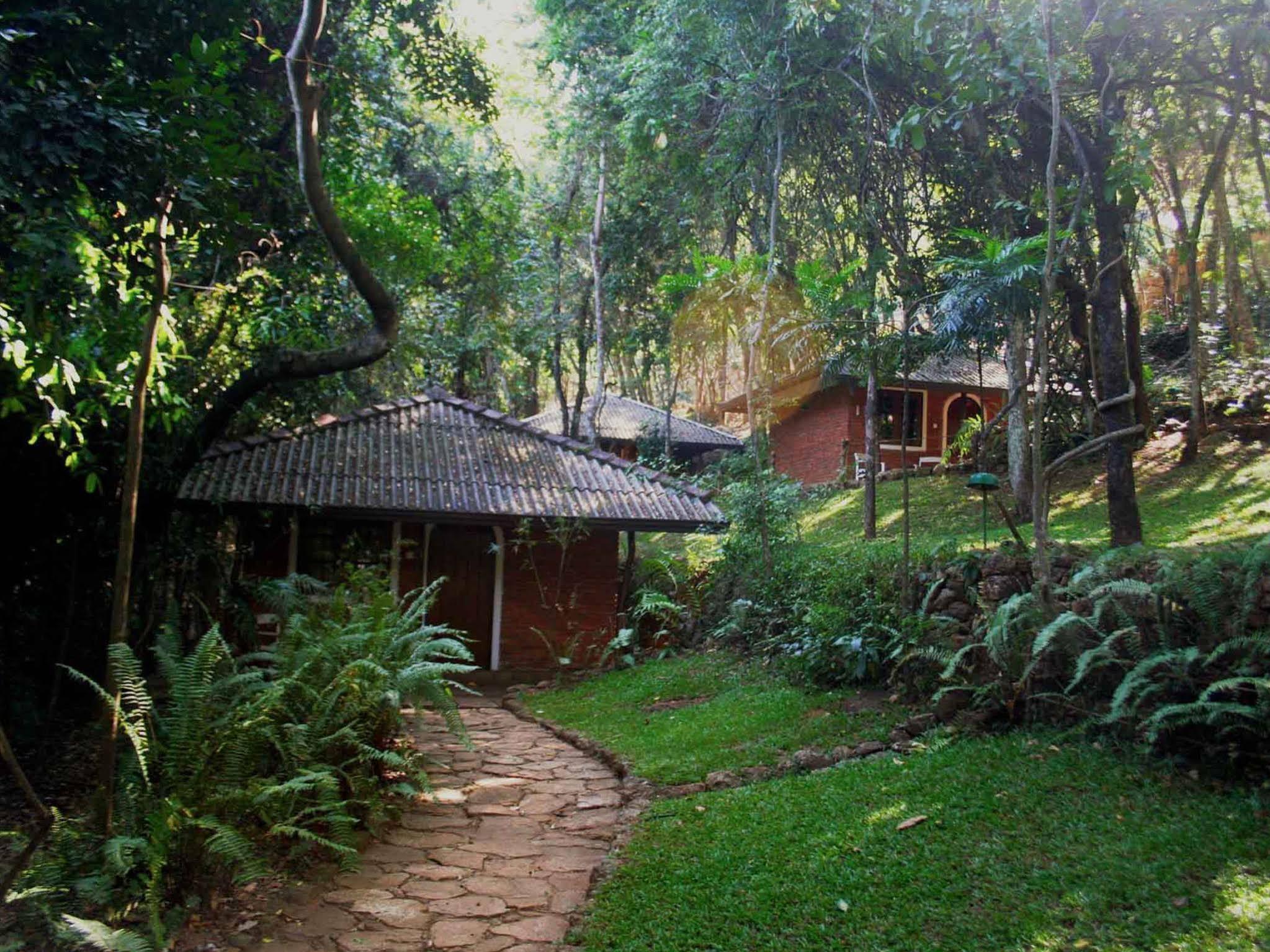 River Garden Resort Belihuloya Extérieur photo